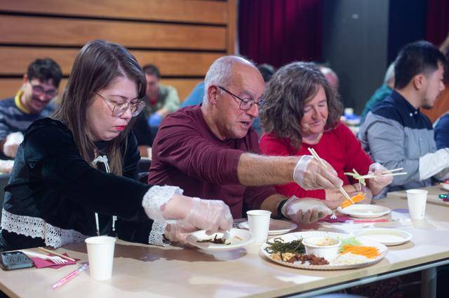 贵州美食走进马德里 西班牙民众“跟着美食游贵州”